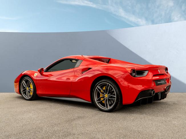 FERRARI 488 Spider Photo 10