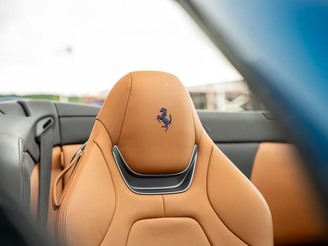 FERRARI Portofino Photo 32