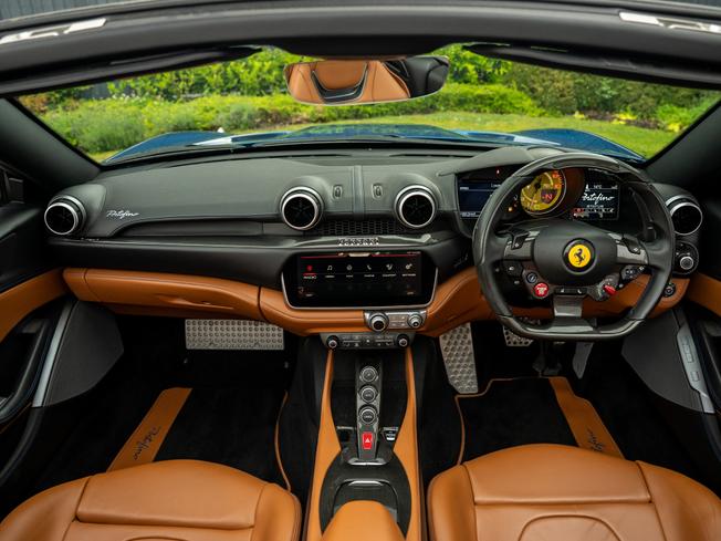 FERRARI Portofino Photo 35