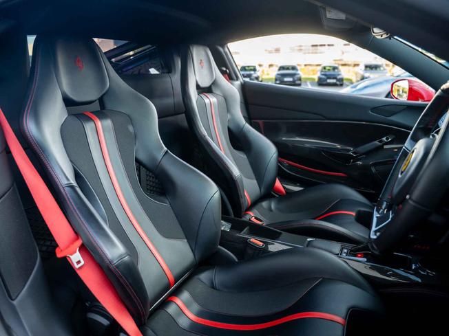 FERRARI 488 Photo 20