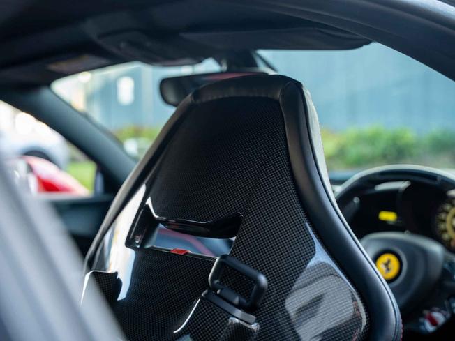 FERRARI 488 Photo 21