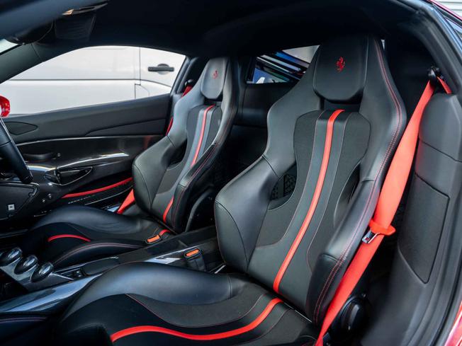 FERRARI 488 Photo 24