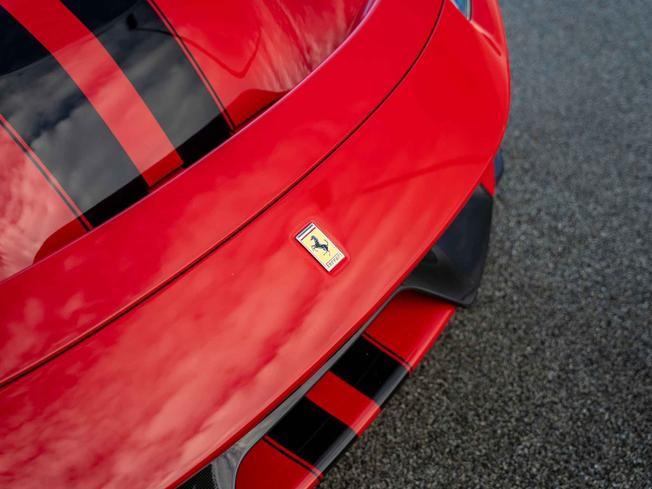FERRARI 488 Photo 31