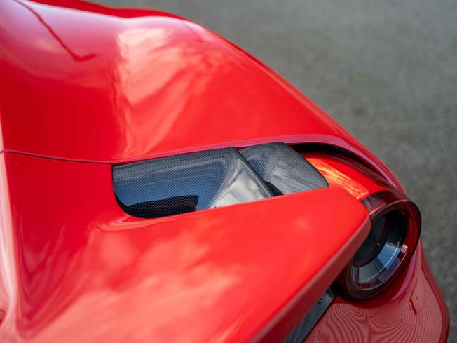 FERRARI 488 Photo 36