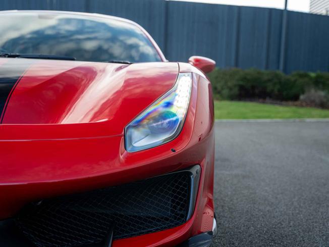 FERRARI 488 Photo 42