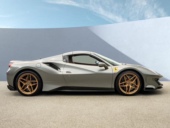 FERRARI 488 Pista Spider Photo 11