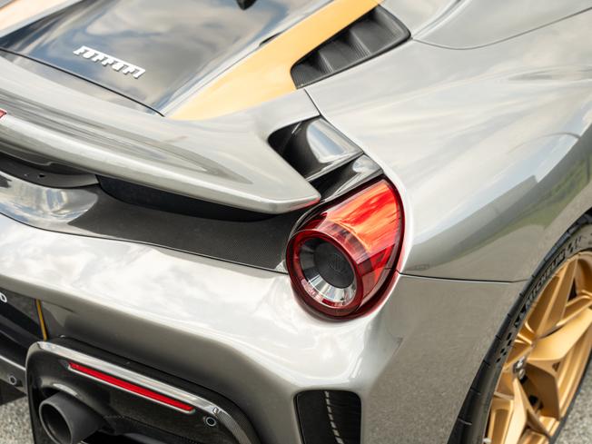FERRARI 488 Pista Spider Photo 37