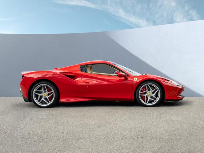 FERRARI F8 Spider Photo 11