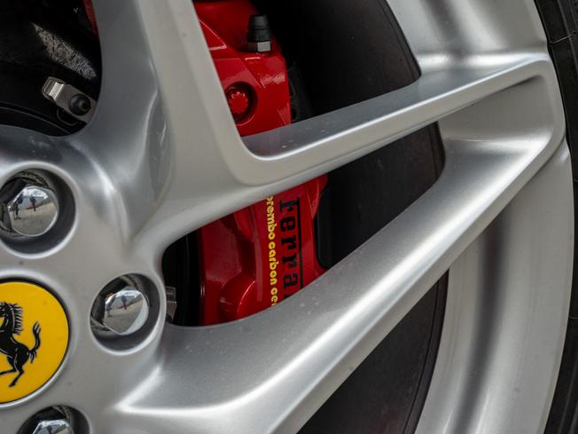 FERRARI F8 Spider Photo 39