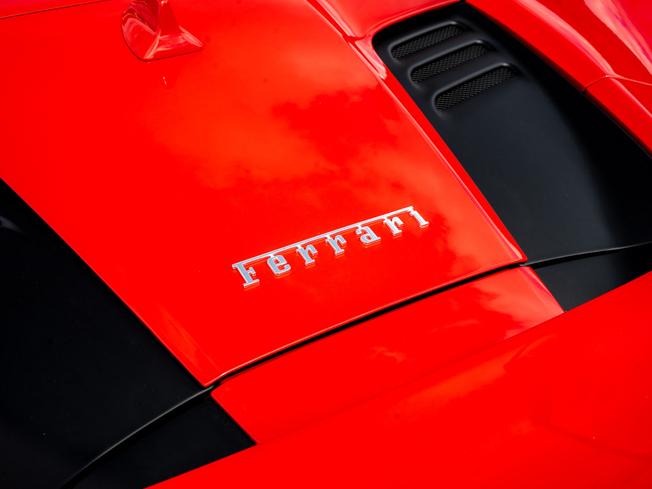 FERRARI F8 Spider Photo 40