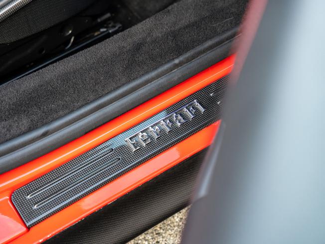 FERRARI Sf90 Photo 14
