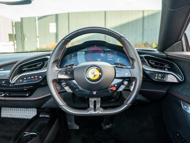 FERRARI Sf90 Photo 27