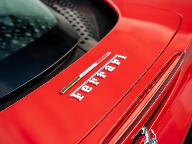 FERRARI Sf90 Photo 32