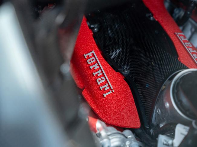 FERRARI Sf90 Photo 38