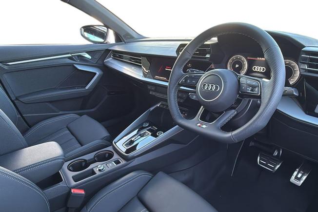 AUDI  Audi A3 Sportback Photo 6