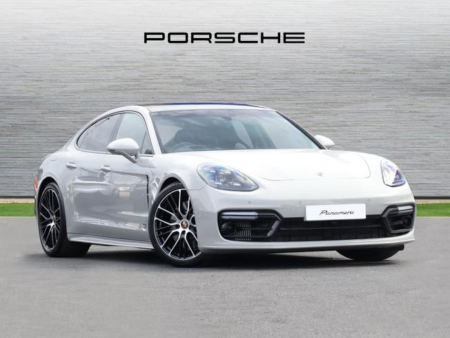 PORSCHE Panamera Photo 1
