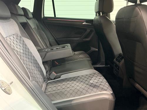 Volkswagen Tiguan Photo a03fd298-0b9d-4463-984d-7d0030fe4a0c.jpeg