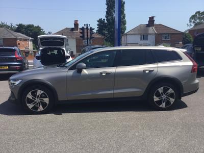 Volvo V60 Cross Country Photo 6