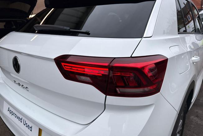 VOLKSWAGEN T-Roc Photo 33