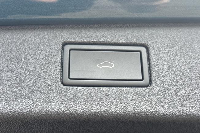 VOLKSWAGEN Tiguan Photo 23