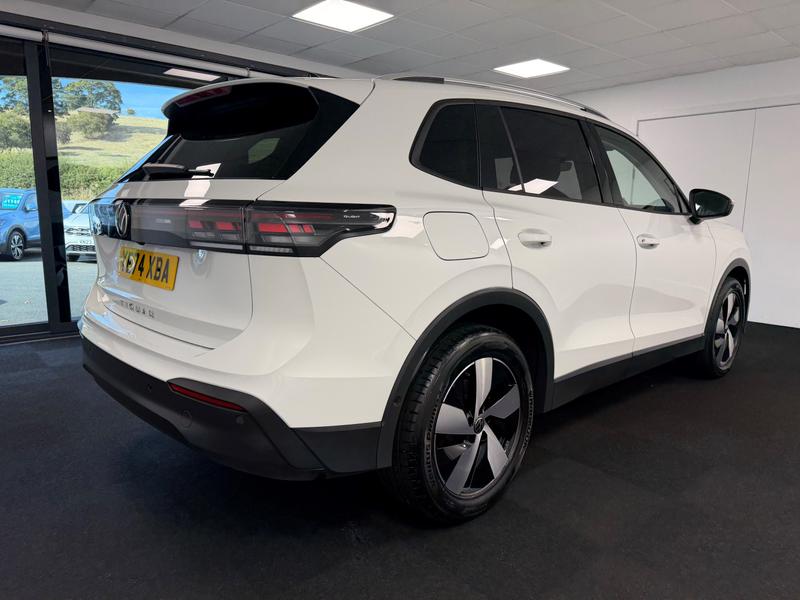 Volkswagen Tiguan Photo a048ae44-b812-4d82-a59e-9a2503e6d510.jpg