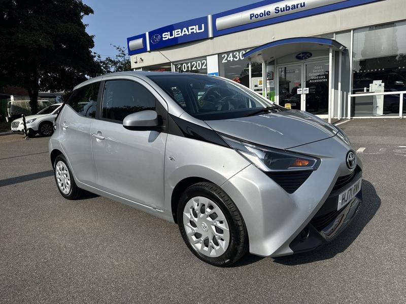 Used 2021 Toyota AYGO 1.0 VVT-i x-play Hatchback 5dr Petrol Manual Euro 6 (s/s) (71 ps) at Poole Subaru