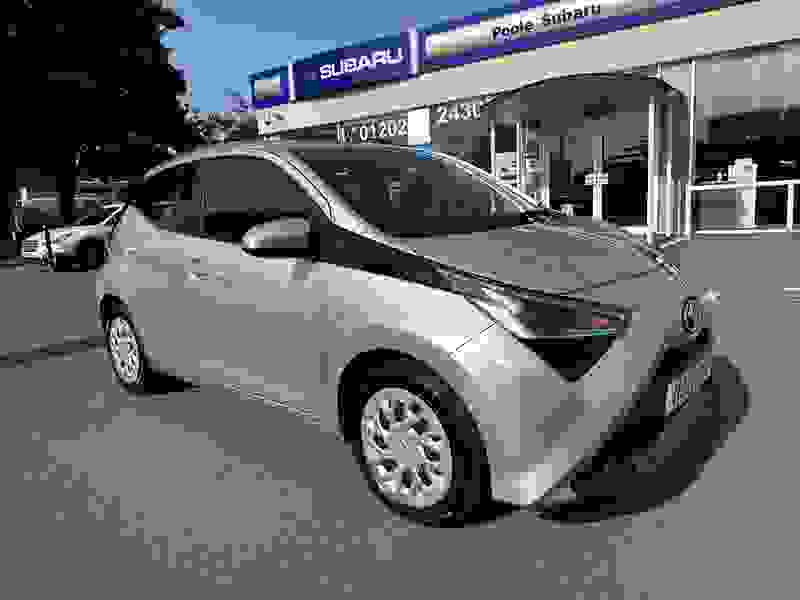 Used 2021 Toyota AYGO 1.0 VVT-i x-play Hatchback 5dr Petrol Manual Euro 6 (s/s) (71 ps) at Poole Subaru