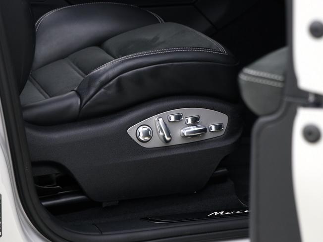 Porsche Macan Photo 39