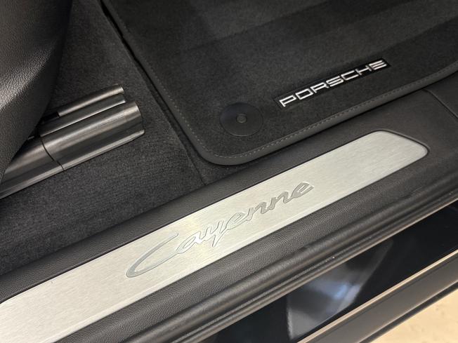 PORSCHE Cayenne Photo 30
