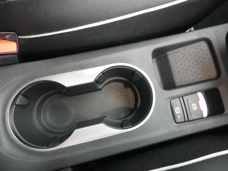Renault Captur Photo a0845c79-9c3d-4230-a635-ed6be1198c01.jpg