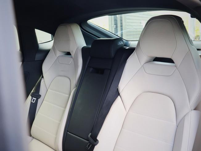 PORSCHE Panamera Photo 34