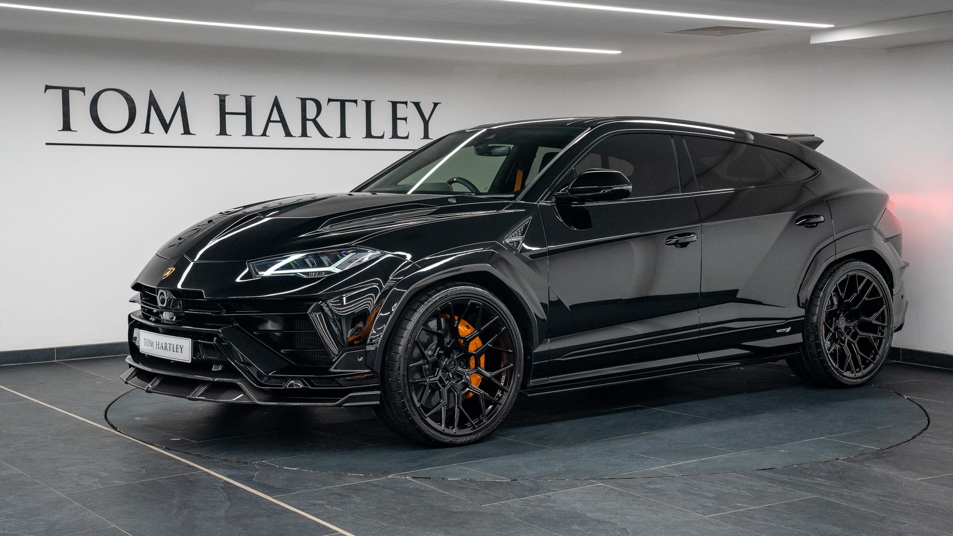 LAMBORGHINI Urus Photo a0b25aff-a8c7-4ae3-96e2-e19d6ea22107.jpg