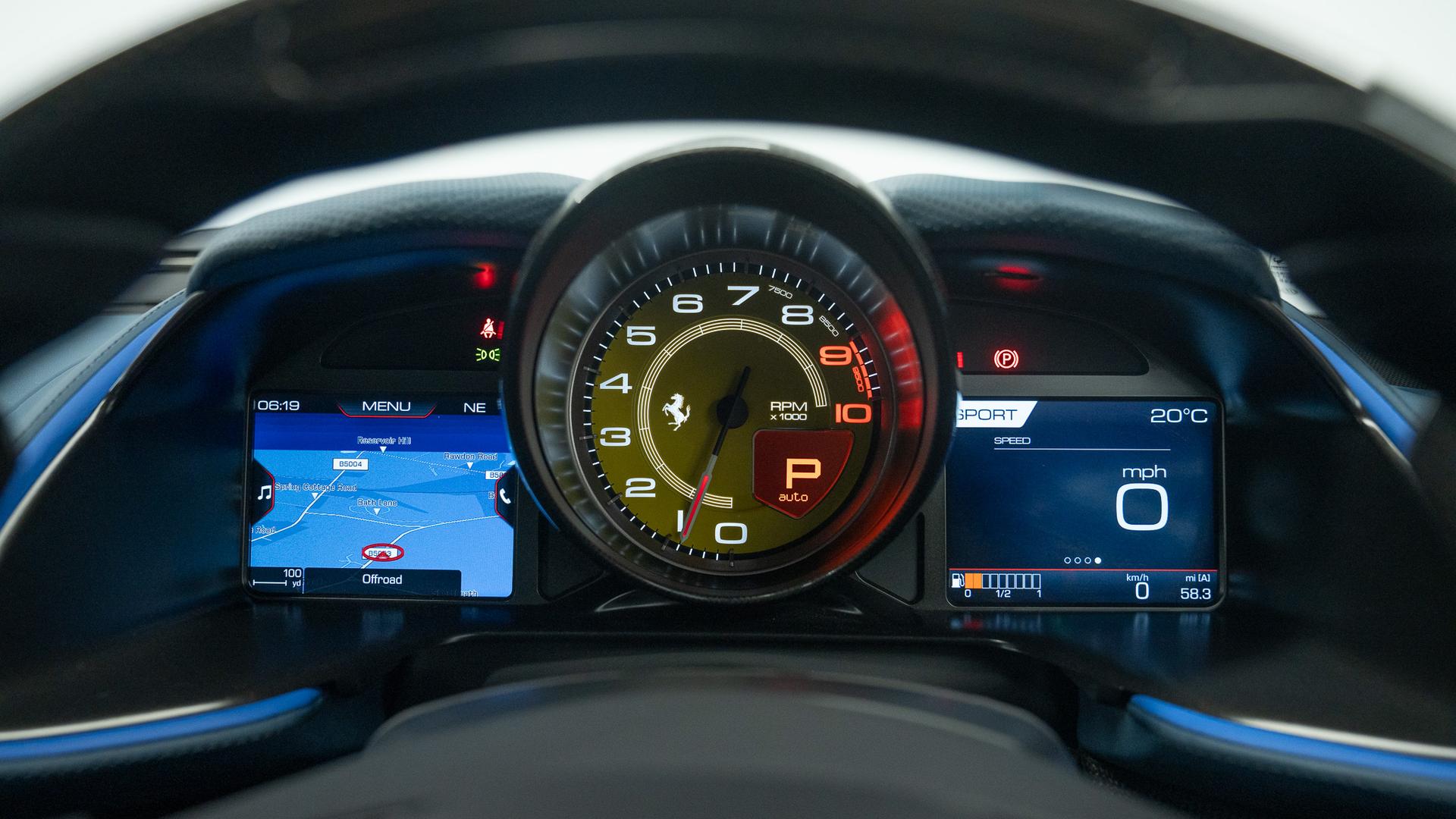 Ferrari 812 Photo a0b3b890-c1bd-45ca-956e-46080c23f865.jpg