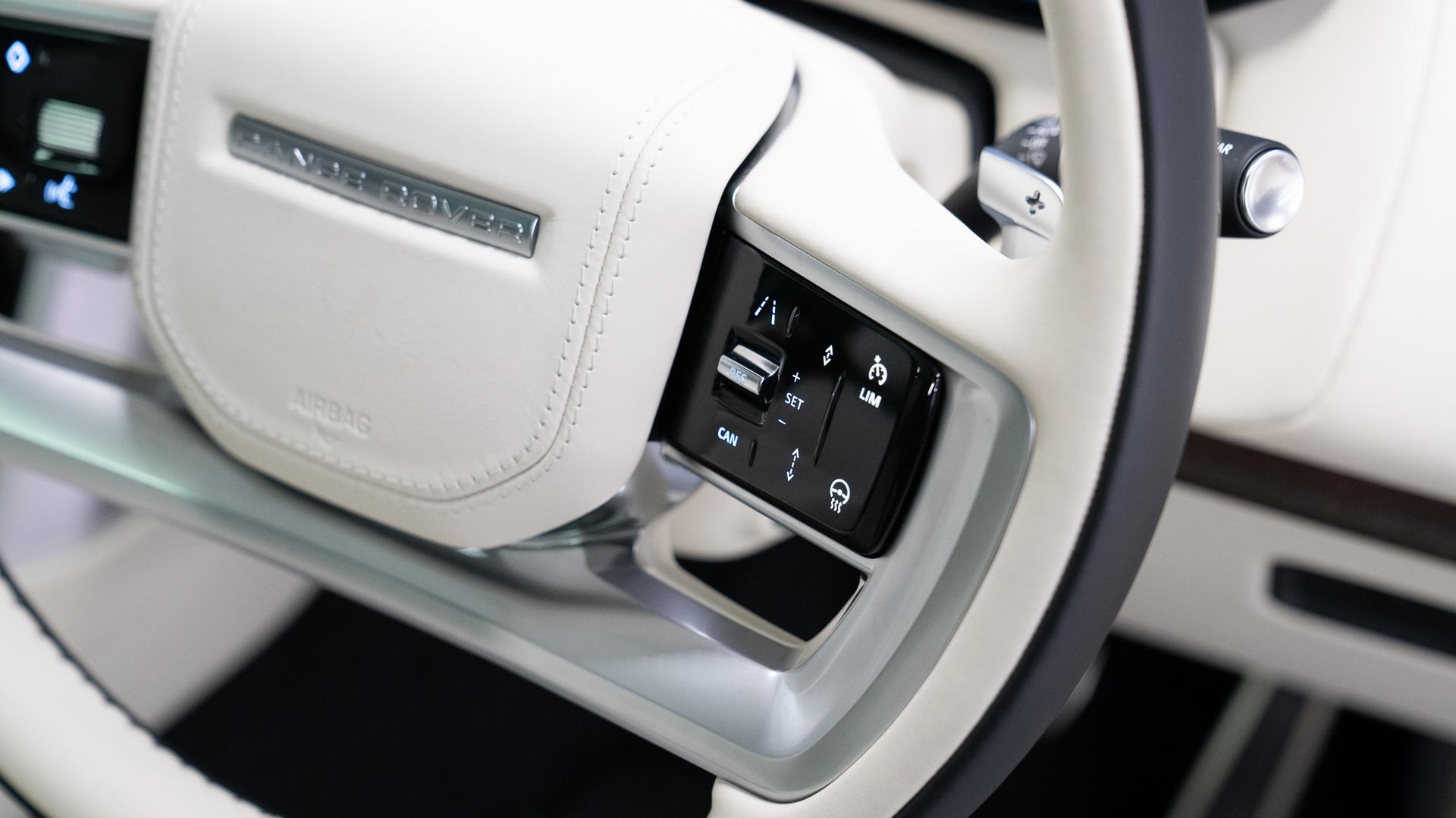 Land Rover Range Rover Photo a0bd4cd4-682e-4922-bc3e-e7bb491c8ca6.jpg