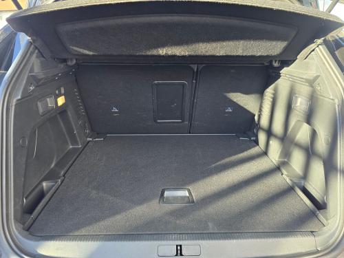 Peugeot 3008 Photo a0c80749-6563-4f4c-abab-4c614e8edd9d.jpg
