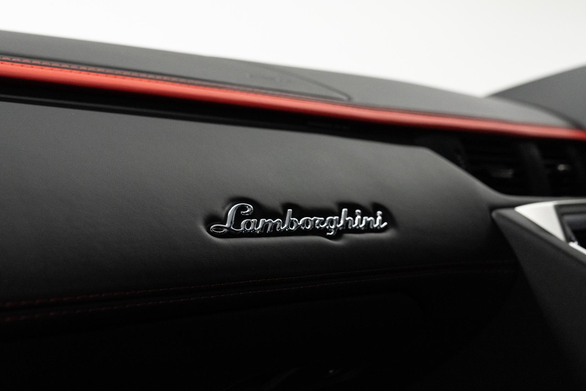Lamborghini AVENTADOR S Photo a0ccd8f2-5dae-412a-a7a7-b5e10721e71f.jpg