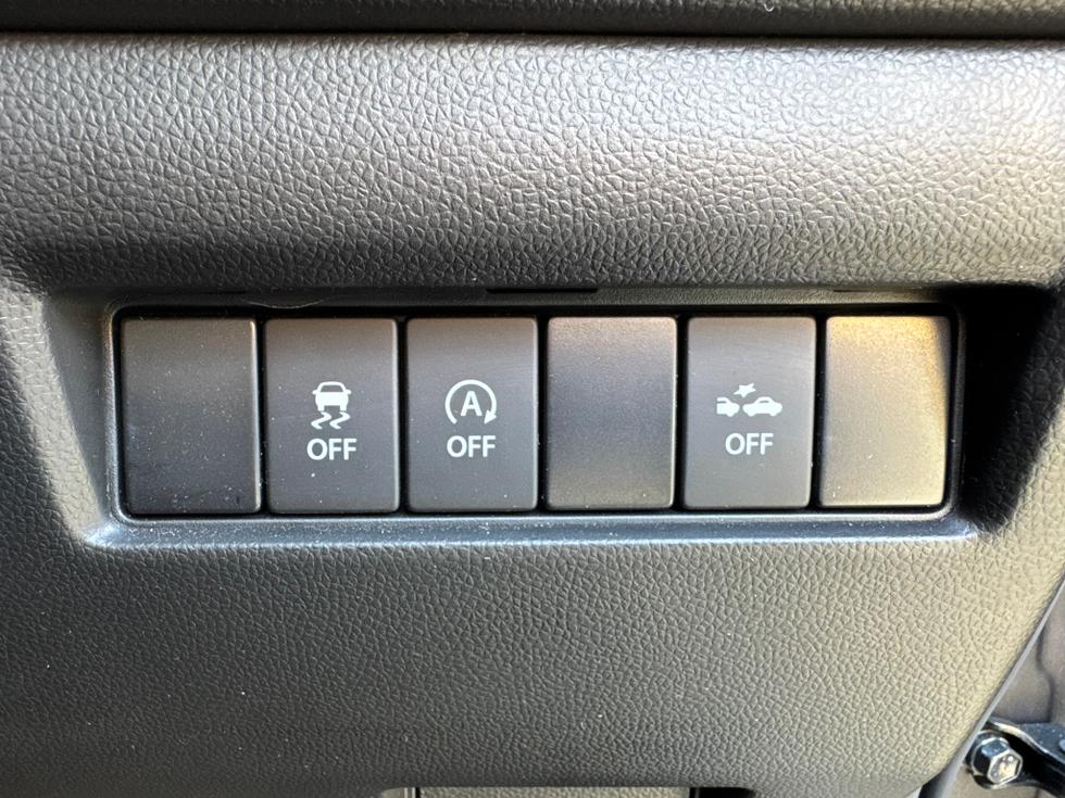 Suzuki Swift Photo a0d878d6-92d5-49ce-add8-29020c5ee111.JPEG
