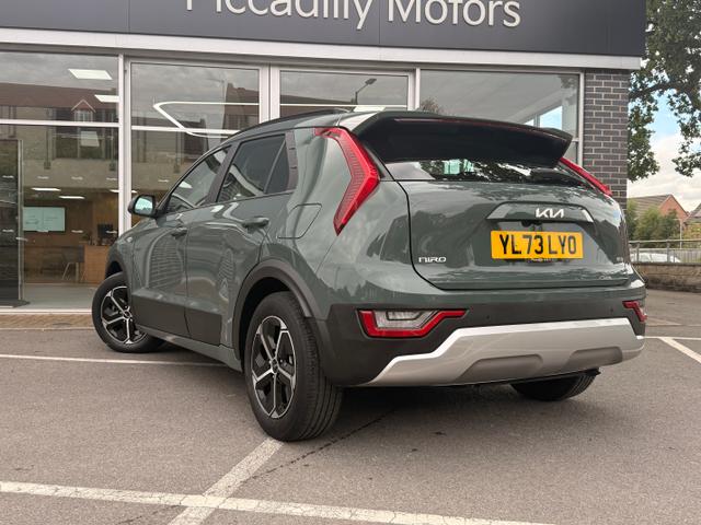 Kia Niro Photo a0f0f3d1-639b-42ba-b56e-e3052f91b28c.jpg