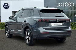 VOLKSWAGEN Tiguan Photo 3