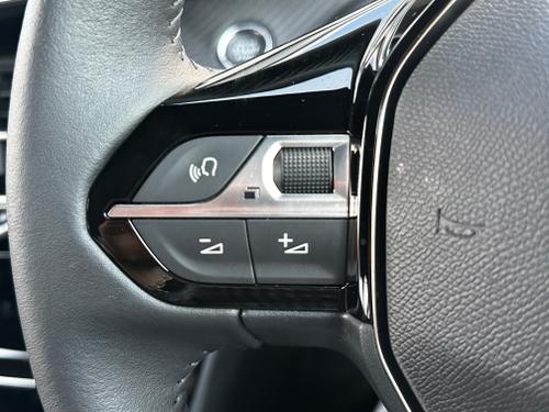 Peugeot 2008 Photo a1185575-a0ac-45cf-9761-b71bd019149c.jpeg