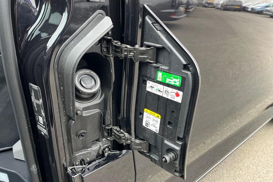 Ford TRANSIT CUSTOM Photo a11ae370-de35-46f8-b1b5-80037a647a4e.jpg
