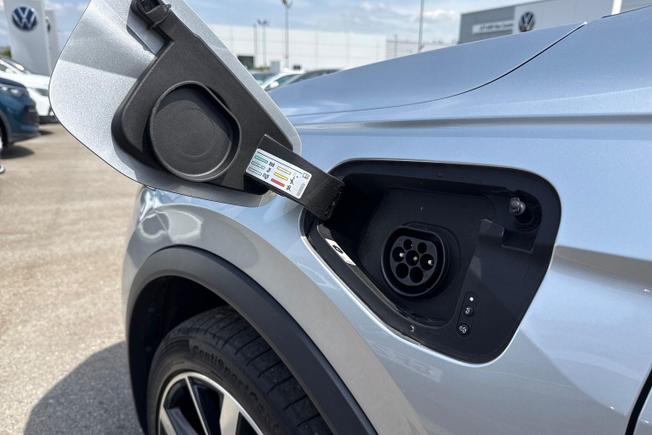VOLKSWAGEN Tiguan Photo 48