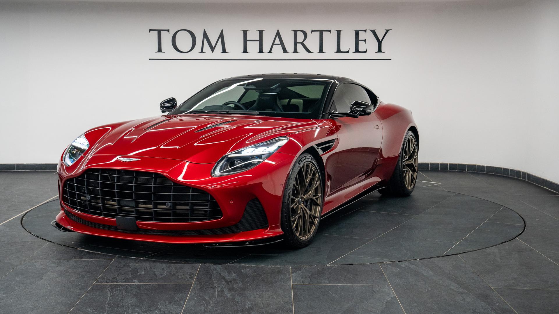 Aston Martin DB12 Photo a120c797-e17b-4fd7-b362-1035782003b7.jpg
