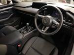 Mazda 3 Photo 2