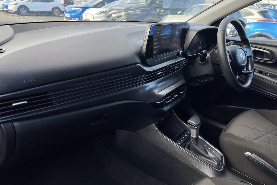 Hyundai BAYON Photo a13ad8b0-f6ac-495b-bd1b-38705dcb2966.jpg