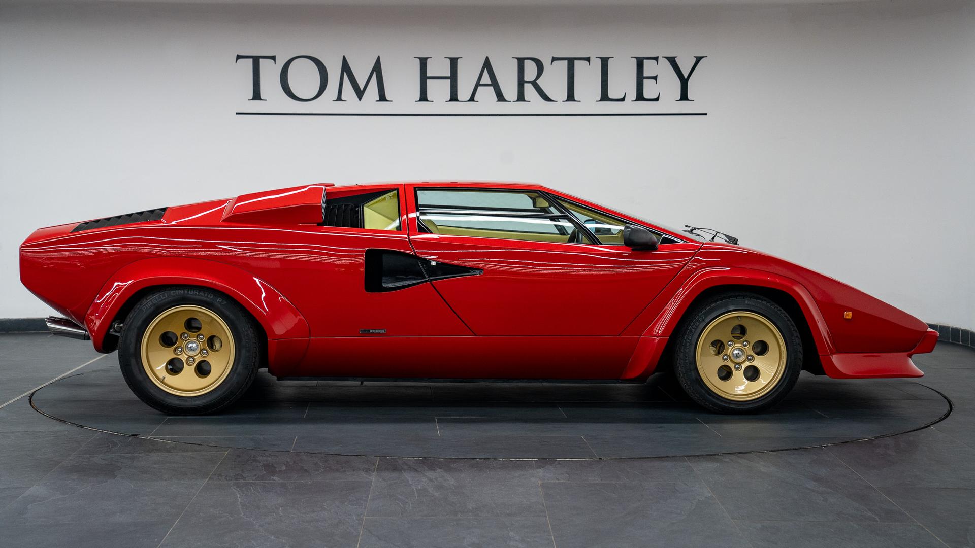LAMBORGHINI Countach Photo a13c0953-6939-4310-aeab-c452f87096c1.jpg