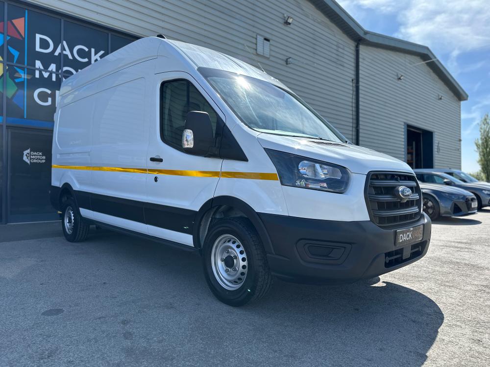 Ford Transit Photo a13d5cd3-1948-45cf-b360-1b938623e322.jpg