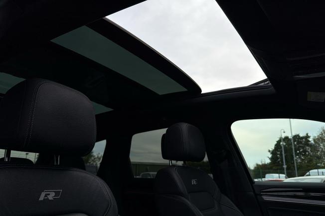 VOLKSWAGEN Touareg Photo 21