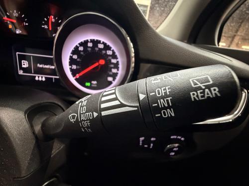 Vauxhall Astra Photo a1795050-2e0c-4fa8-8c42-57800f670257.jpeg