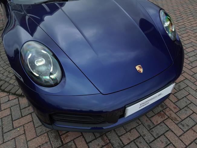 PORSCHE 911 Photo 9
